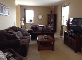 2024 Tremont Ln, Joliet, IL 60431