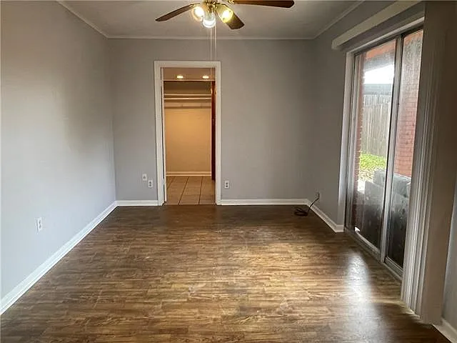 5118 Ehret Rd #B — Photo 6