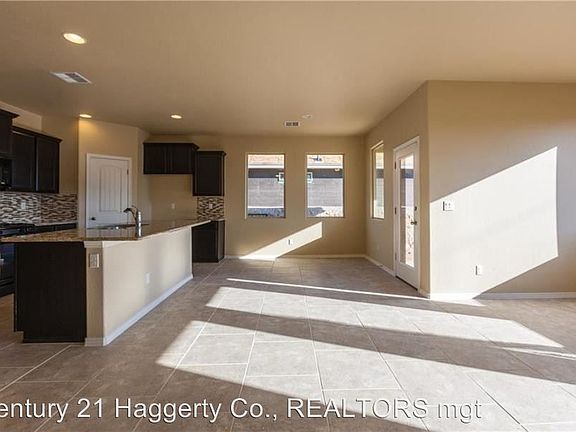 4th image of 3825 Loma Cristobal Dr