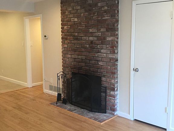 5th image of 2074 Donald Dr