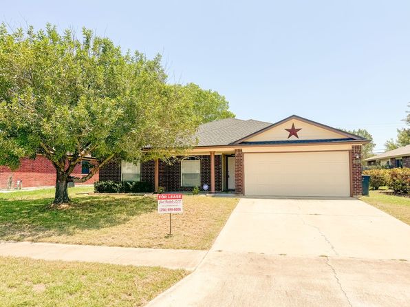 1408 Saddle Dr