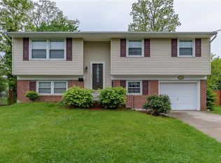 18 Sycamore Dr, Burlington, NJ 08016