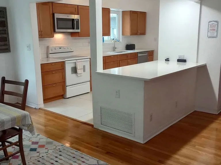 462 Magnolia St — Photo 3