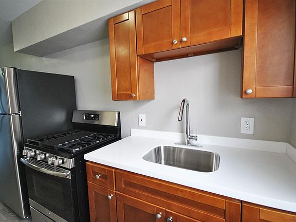 3rd image of 1348 Drexel Ave APT 13