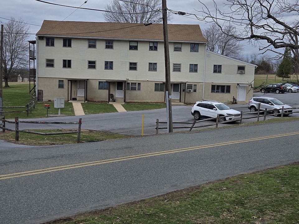 Apt Building Front Entrance & 1st level apartments 1, 2 & 3