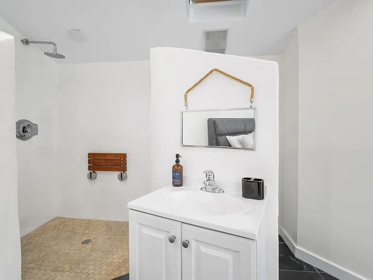 105 N New Haven Ave #2 — Photo 14