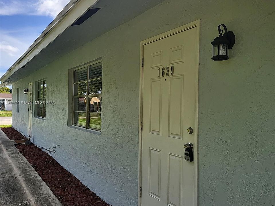 1st image of 1639 W Breezy Ln #1639