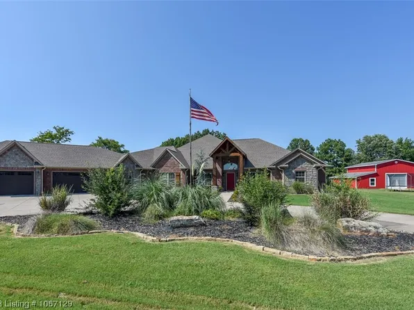 475962 E 1111th Rd, Muldrow, OK 74948