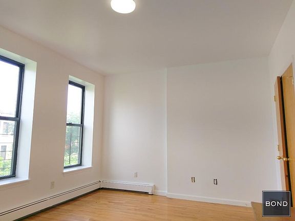 5th image of 247 W 131st St APT C