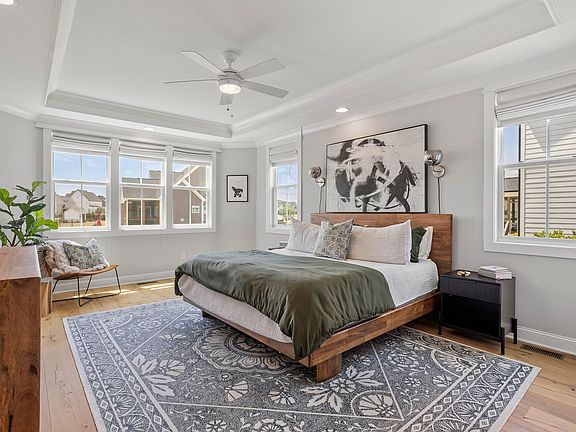 5th image of 1536 Sweetclover Dr