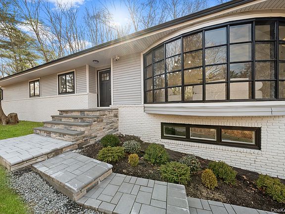 3rd image of 111 Mill River Road