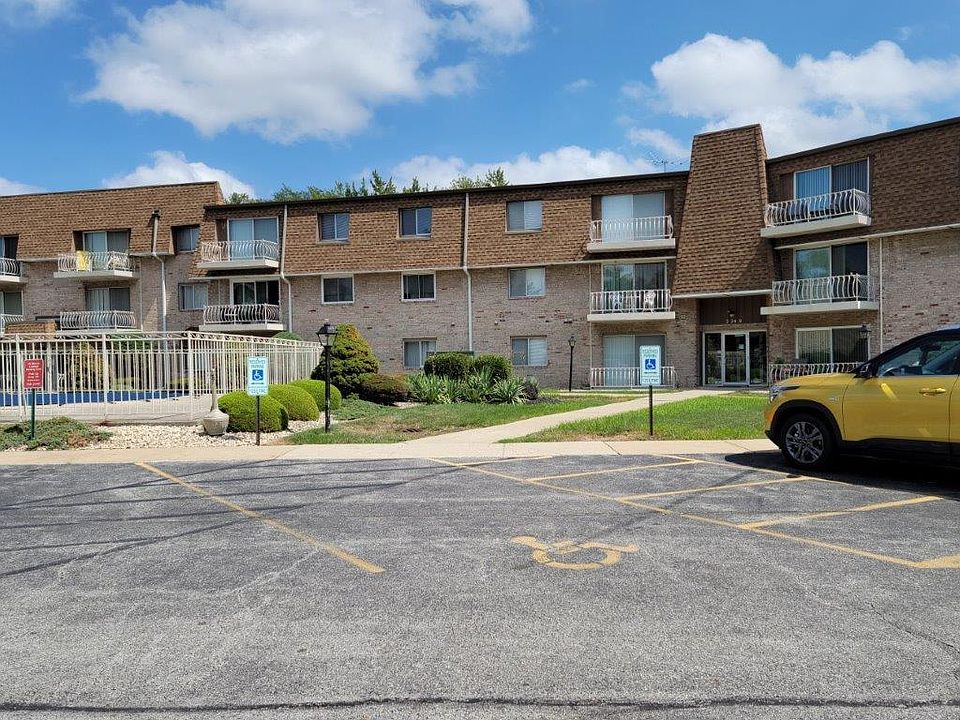 1st image of 3240 N Manor Dr APT 220
