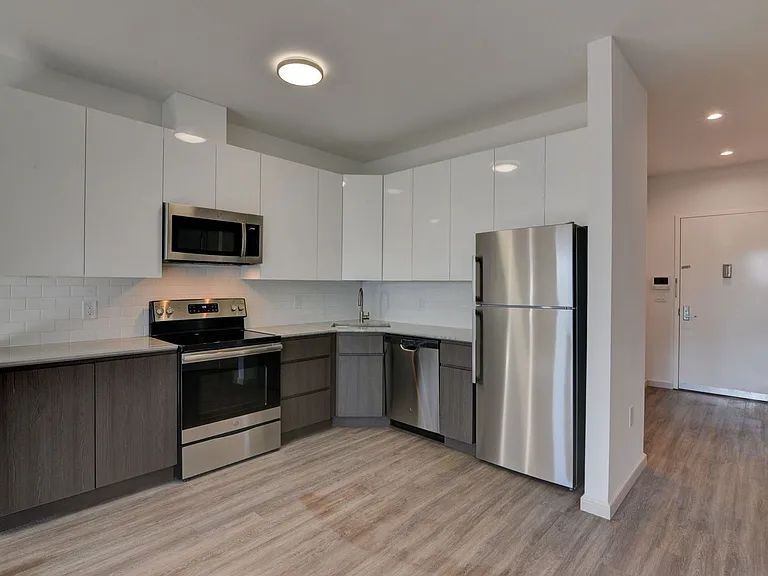 125 S Harrison St — Photo 14
