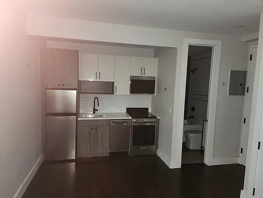 Rented by Nooklyn NYC LLC | media 27