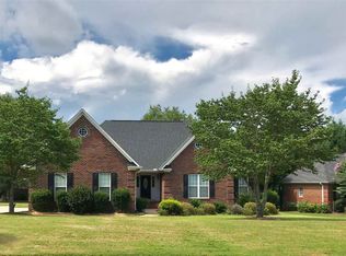 820 Gorham Dr, Boiling Springs, SC 29316