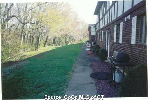 2nd image of 35 Preston Ter APT 11
