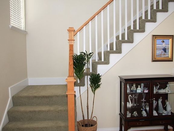 3rd image of 1068 E Granite Mill Ct