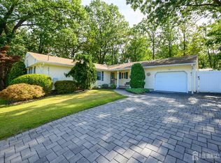 17 Dobson Rd, East Brunswick, NJ 08816