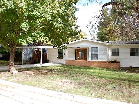 3rd image of 3608 Eastridge Dr