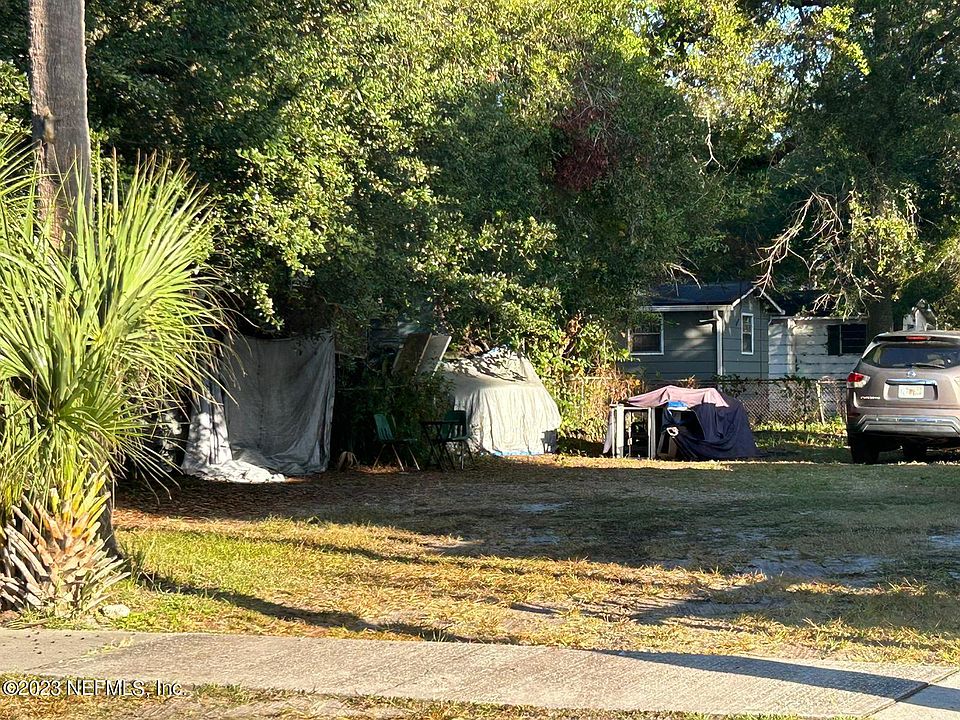 2nd image of 0 E 5TH Street