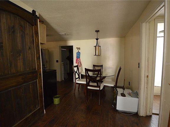 5th image of 638 Dr J A Wiltshire Ave W