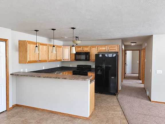 4th image of 720 Cressman Trl #1