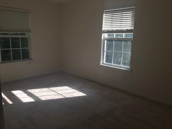 5th image of 6901 Wild Rose Ct