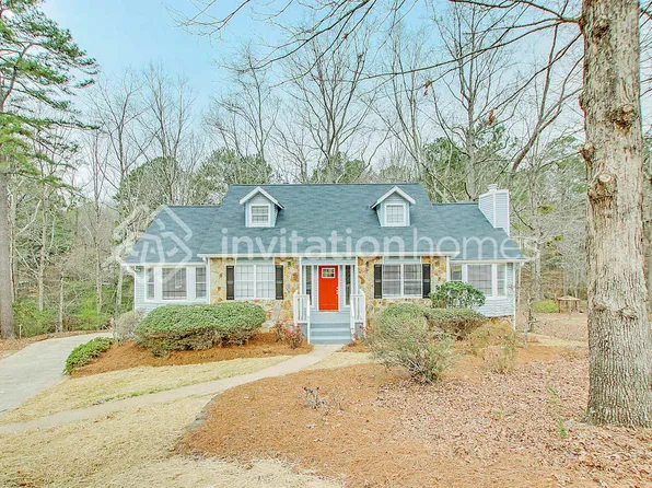6630 Windwood Ct, Douglasville, GA 30135