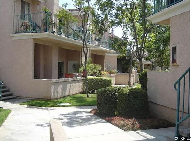2nd image of 794 E San Bernardino Rd APT 4