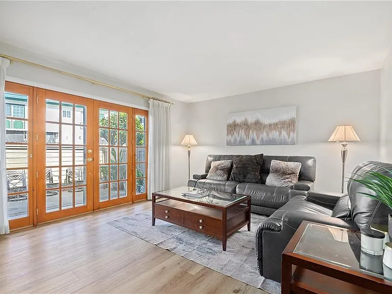 4990 Argyle Dr — Photo 1