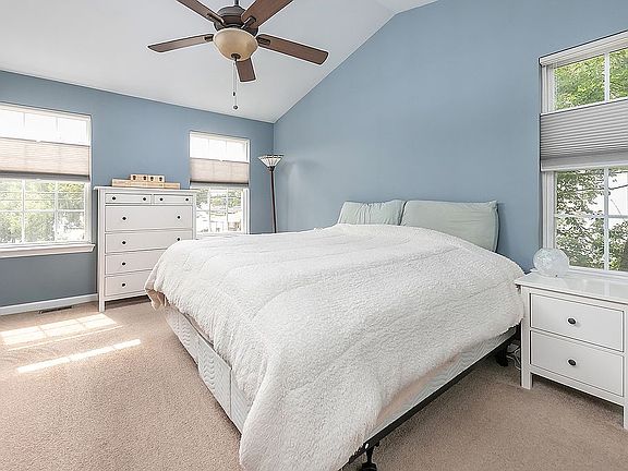 5th image of 436 Price Ave