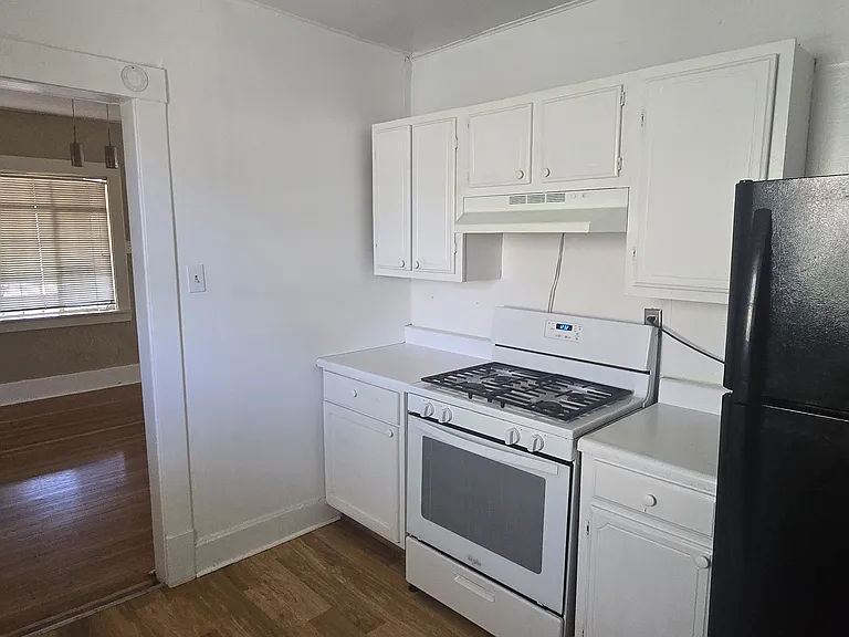 223 Vassar Dr SE — Photo 7