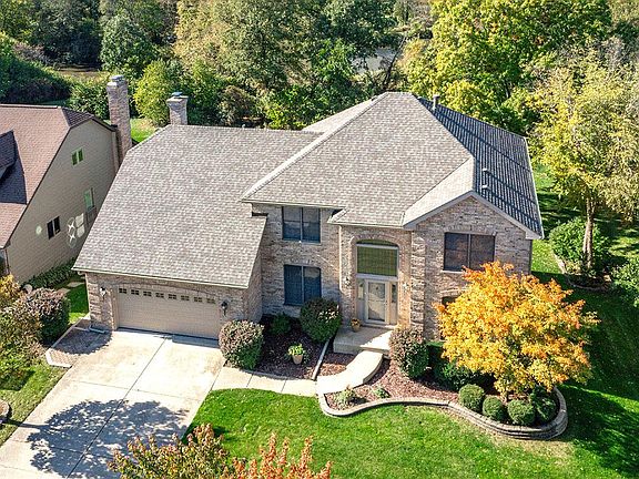 2nd image of 2333 River Woods Dr