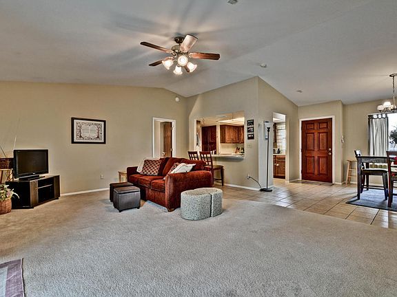 3rd image of 4224 W Willow Ave