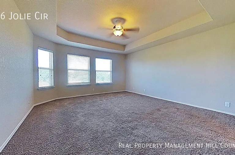 136 Jolie Cir — Photo 7