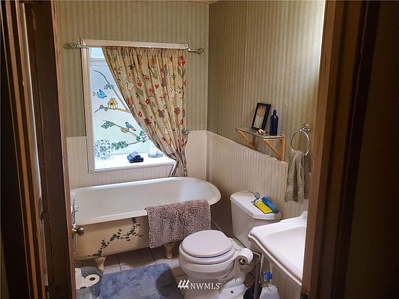 4th image of 8100 Sparrow Ct SE