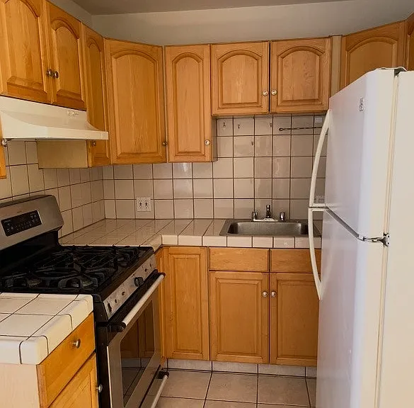 1525 Oxford St #A — Photo 10