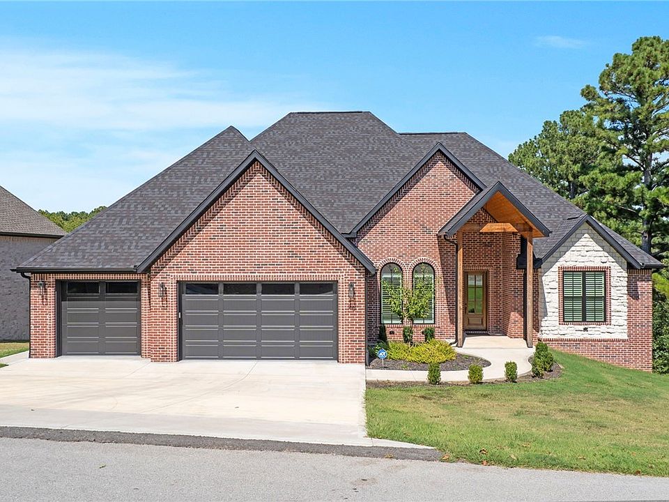1st image of 20 Kelaen Dr