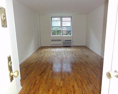 2nd image of 166 W 76th St APT 1B