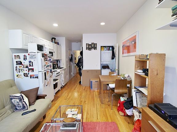 2nd image of 1376 1st Ave APT 9