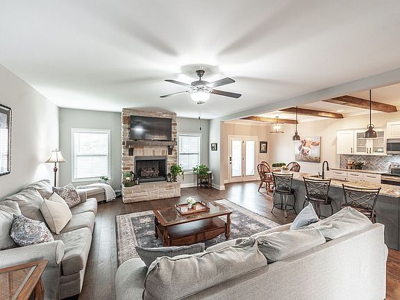 5th image of 1184 Wicke Rd