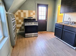 558 Franklin Blvd #2, Elgin, IL 60120