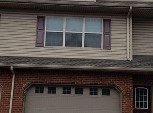 6428 Creekbend Dr, Mechanicsburg, PA 17050