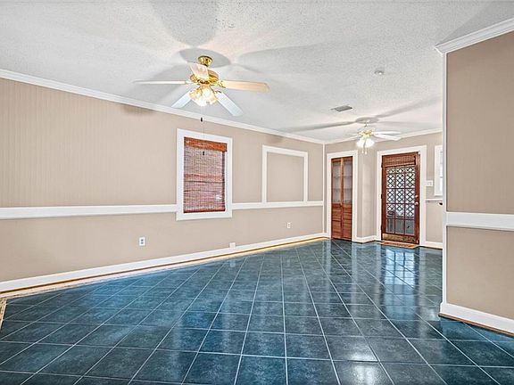 3rd image of 6738 Bay Rd