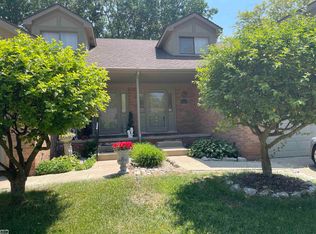 53935 Birchwood Ct, Shelby Township, MI 48316
