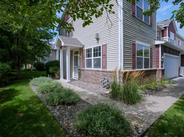 1919 Sierra Dr #1401, Hastings, MN 55033
