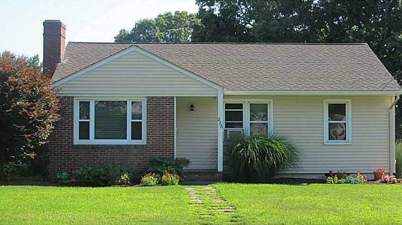 1st image of 226 Garden City Dr
