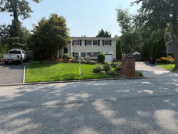 2nd image of 14 Fairway Drive