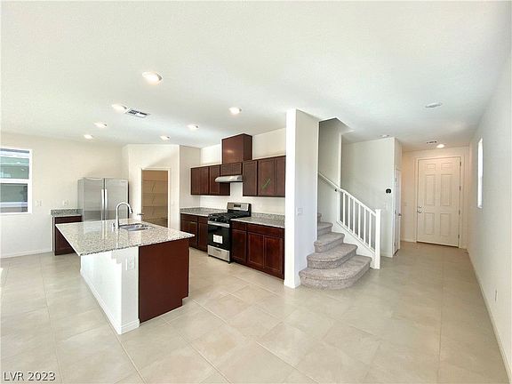 5th image of 6975 Bard Ave