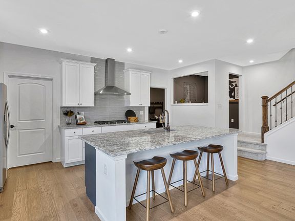 Kitchen with Large Island